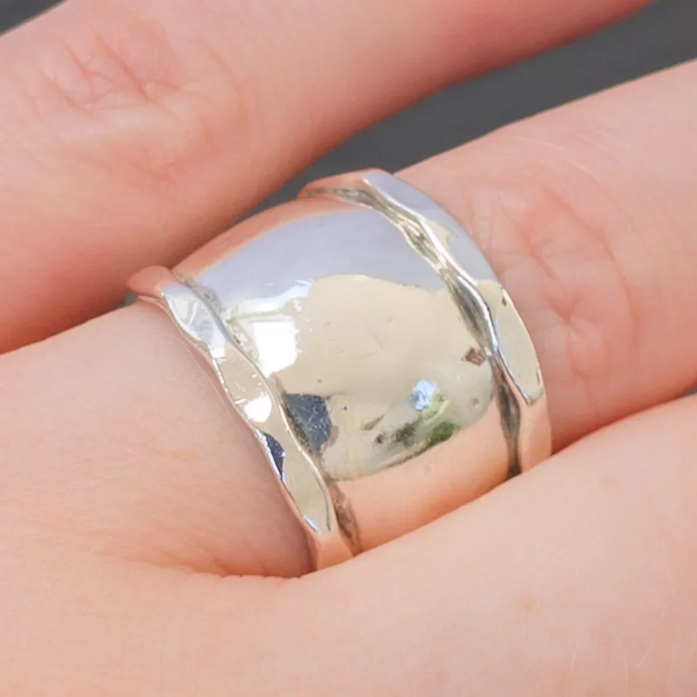 925 Sterling Wide Domed Band, Ripple Rim, Size 6.5 (15mm)